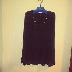 Size 2x long sleeve bono top